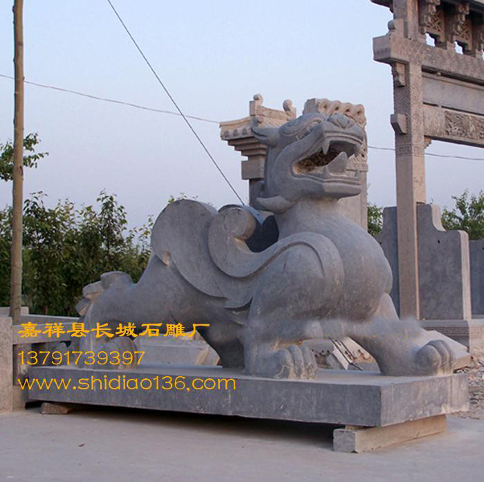 石雕貔貅具有很高的招财作用和风水作用。